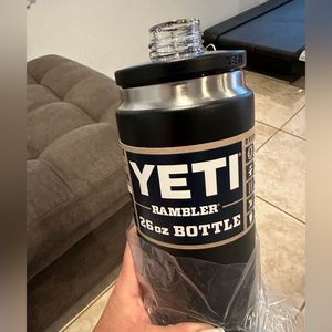 Brand new yeti water bottles